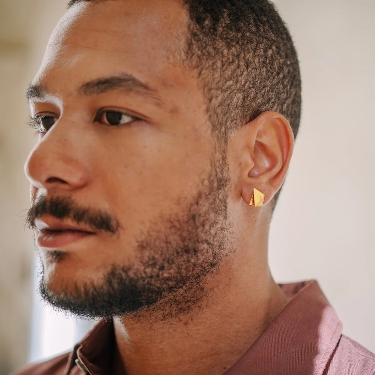 boucles d'oreilles puces hommes