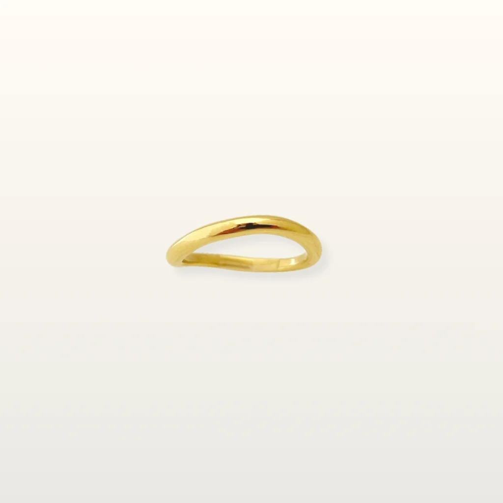 Bague ondulée fine en vermeil — collection Fluid