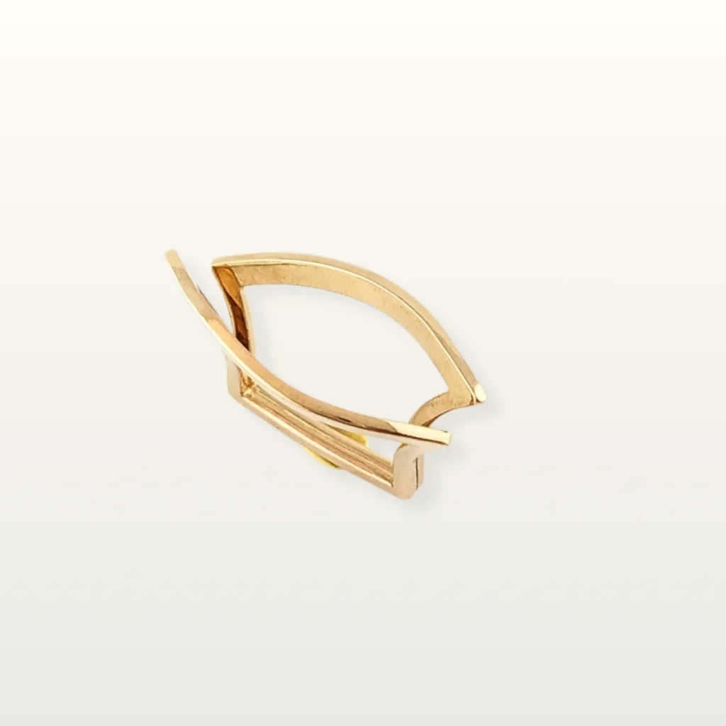 bague carrée contemporaine