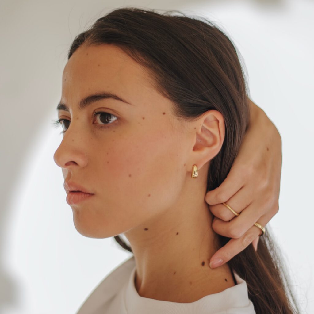 Boucles d'oreilles minimalistes urbaines vermeil
